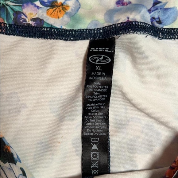 Floral Print Women's Pants - Picture 3 of 4